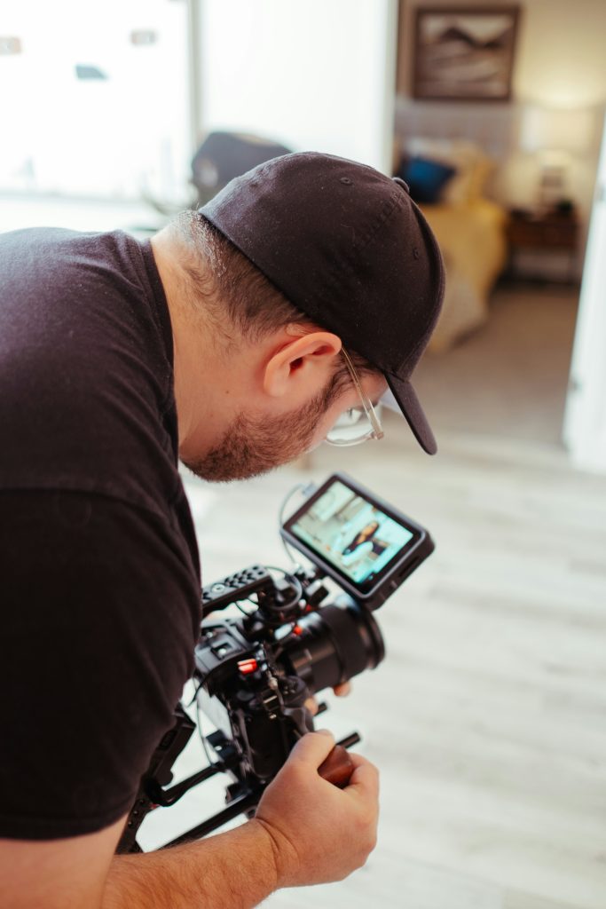 Freelance Video Editing: Work From Home and Express Your Creativity!