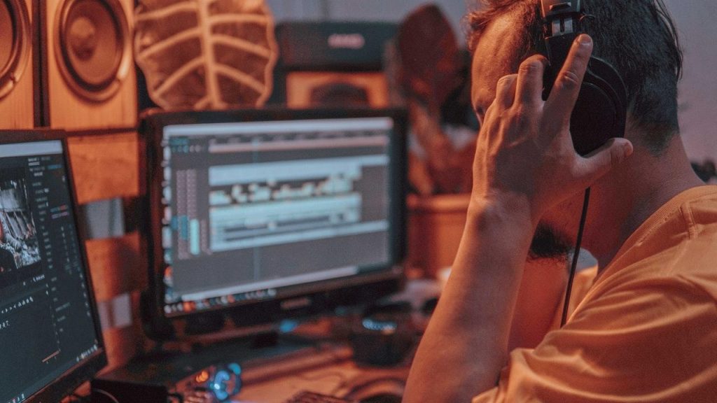 How to hire a YouTube editor