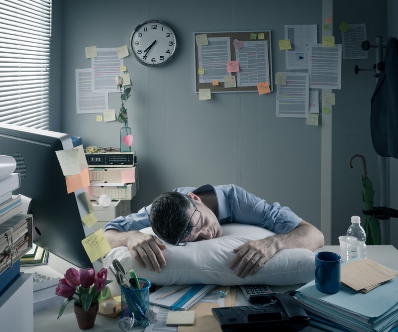 5 Signs You’re a Workaholic: And How to Fix It